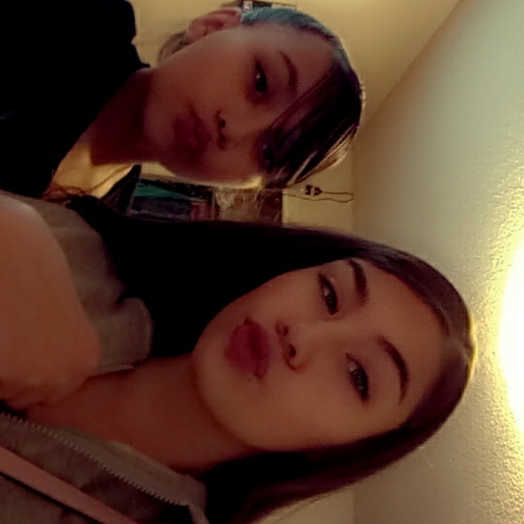 Meet your Posher, Maribella - Picture 2 of 2